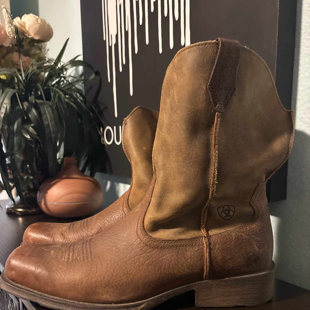 Ariat Men's Tan Leather Cowboy Boots